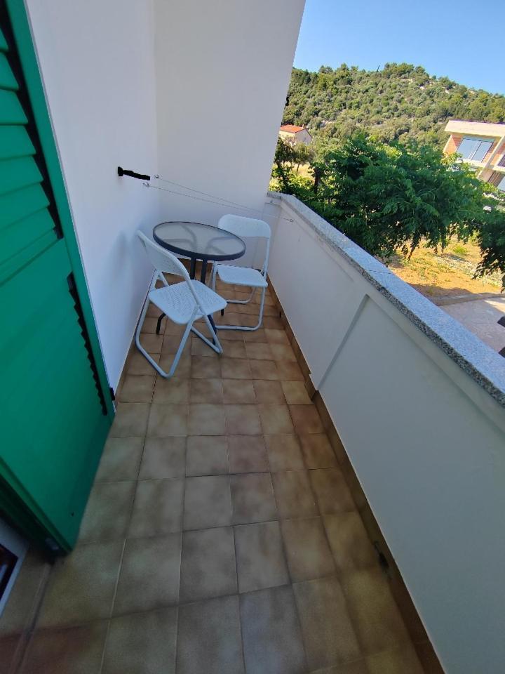 Room'S Brica Barbat na Rabu Εξωτερικό φωτογραφία