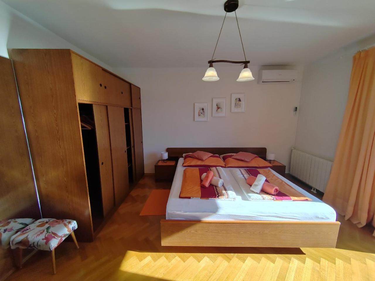 Room'S Brica Barbat na Rabu Εξωτερικό φωτογραφία